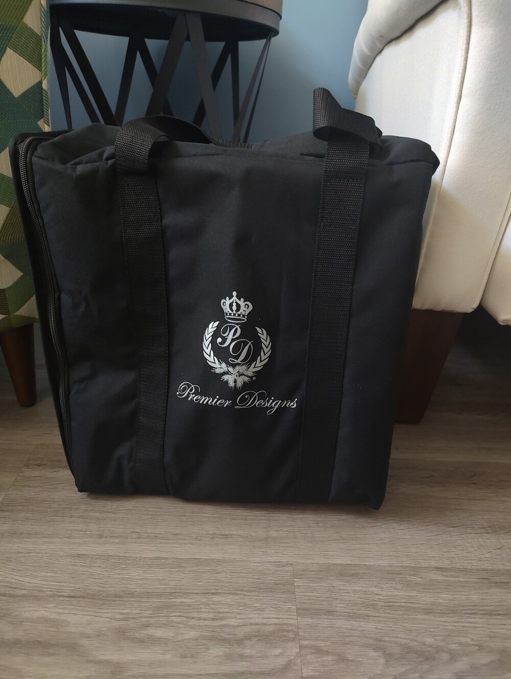 Premier Designs Black Duffel/Tote Bag with Logo
